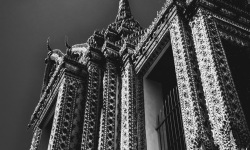 V-3x2-OE0139-BW-Bangkok-Grand-Palace