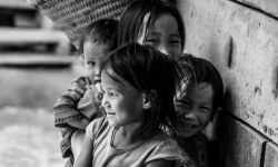 Copy-of-H-3x2-BW-Laos-Kids-Laughs