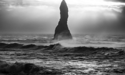 Copy-of-V-3x2-BW-Reynisfjara