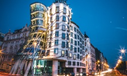 Copy-of-H-3X2-Prague-Dancing-House