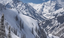 V-3x2-OE0015-Pyramid-Peak-Maroon-Bells-Passing-Storm