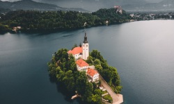 H-3x2-Slovenia-Lake-Bled-Aerial