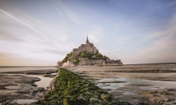 P-2x1-France-Le-Mont-Saint-Michel