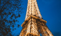 V-3x2-Paris-La-Tour-Eiffel-Blue-Hour-INSTA