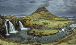 P-2x1-Kirkjufell