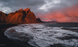 P-2x1-Vestrahorn-Fire-Sunset