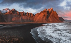 P-3x1-Vestrahorn-Fire-Sunset