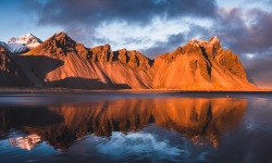 P-3x1-Vestrahorn-Sunset-Reflections