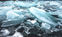 V-3x2-Jokulsarlon-Glacier-Lagoon