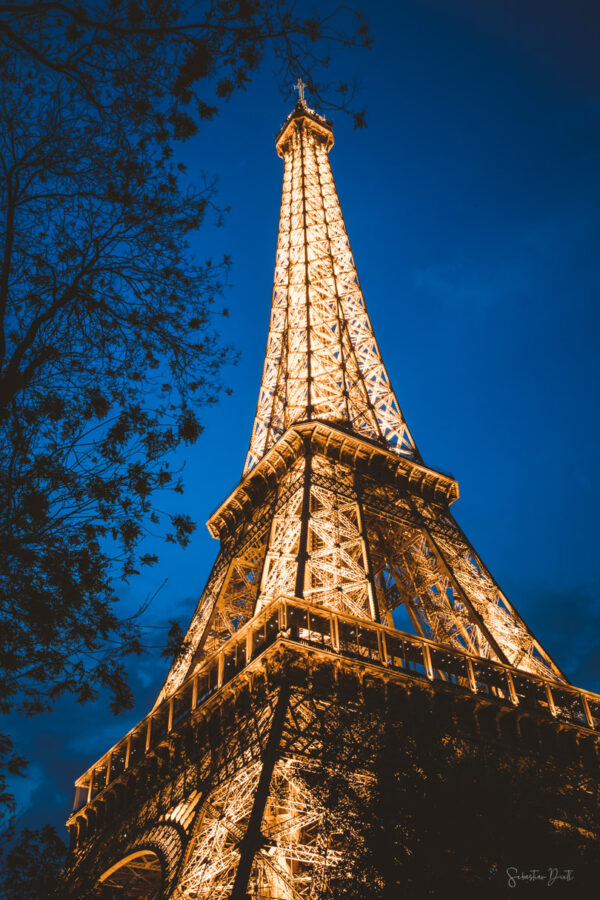 Blue Hour in Paris