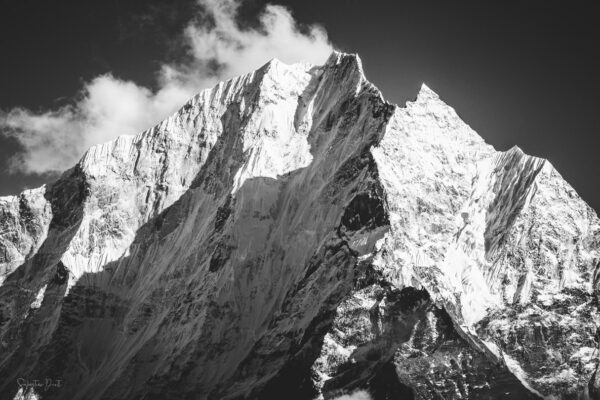 Nepal Himalayas - Mt. Thamserku