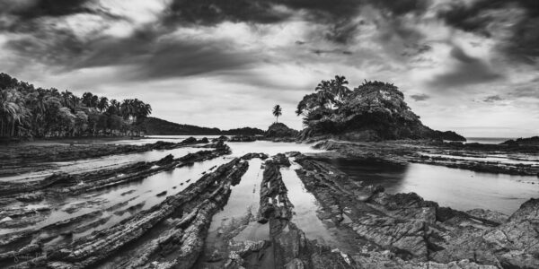 Dominical Volcanic Beach